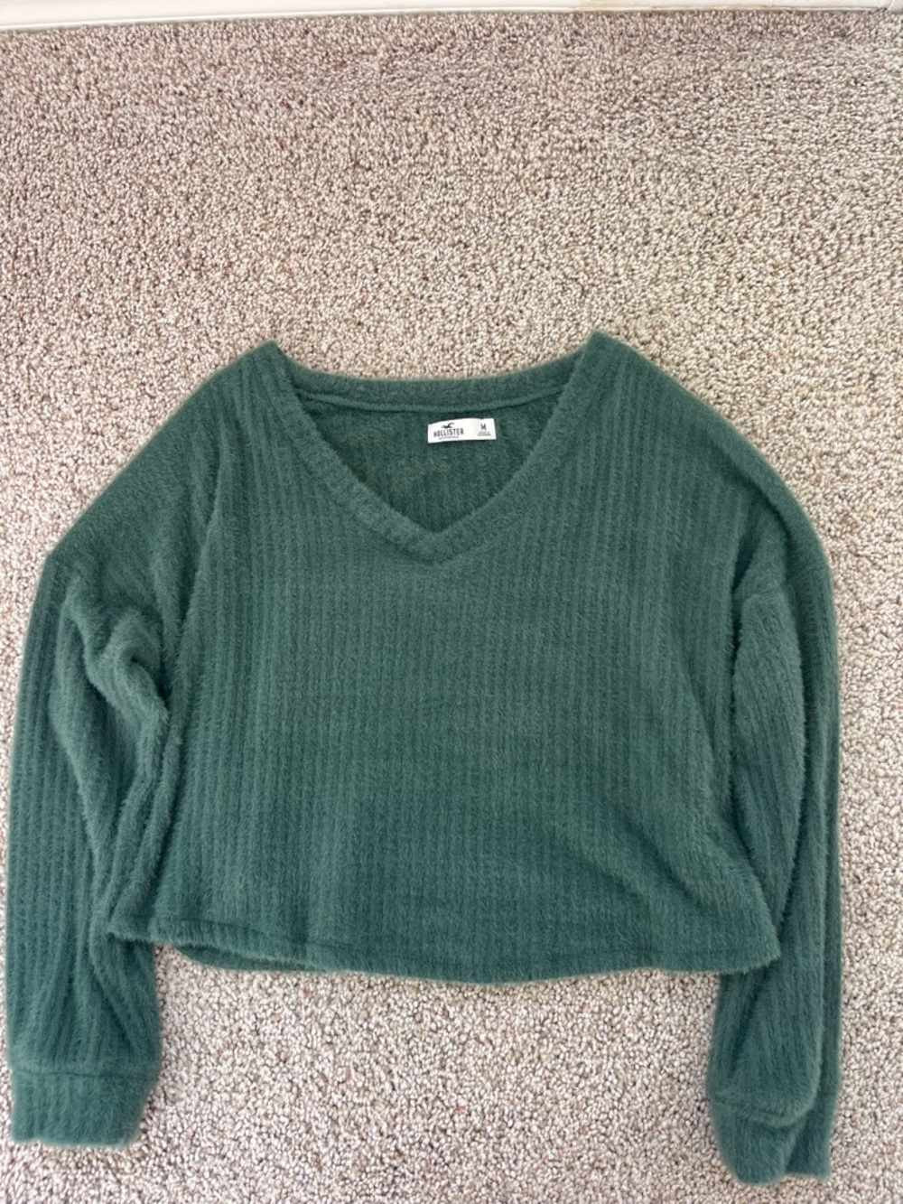 Hollister Cozy V-Neck Long Sleeve Top